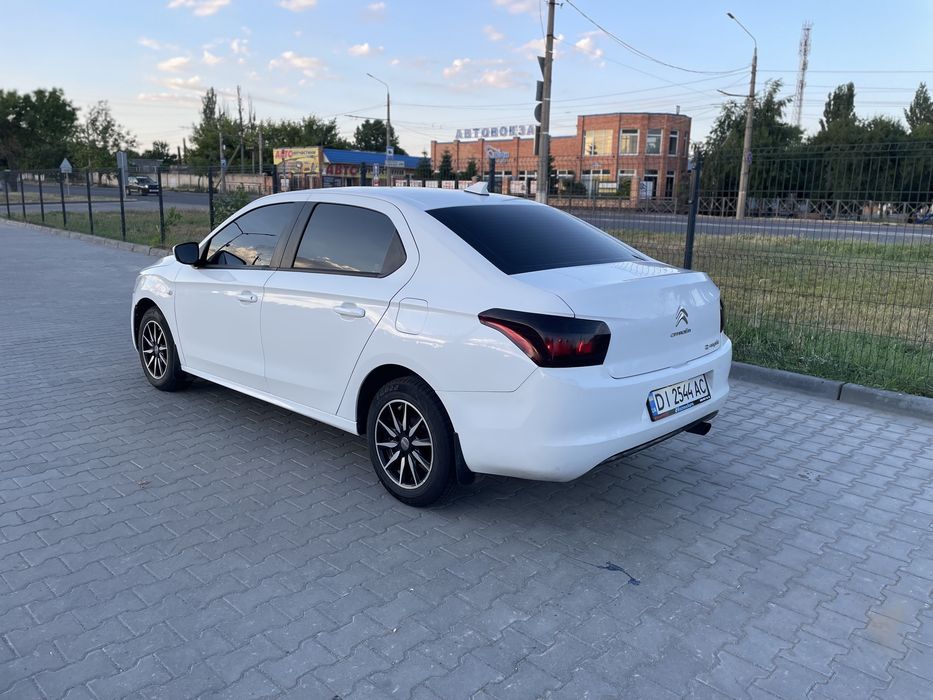 Citroen C Elysee дизель 1.6 2013