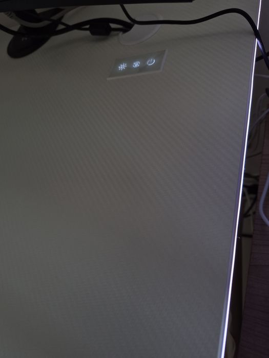 GTX 709W Luminus Secretária Gaming RGB