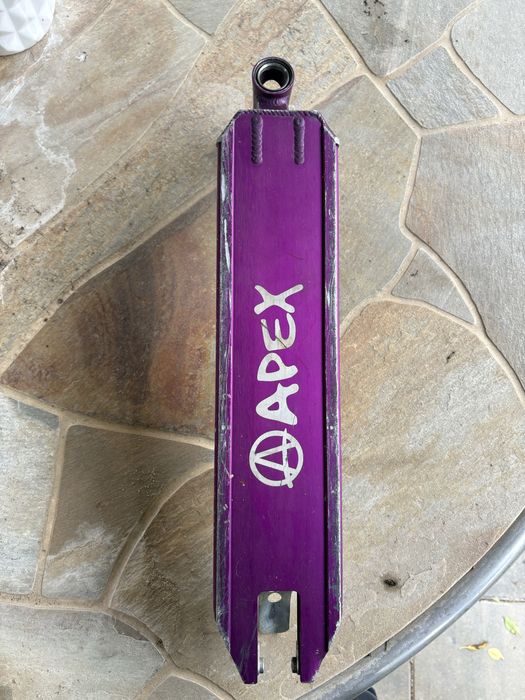 Deck apex