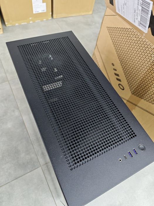 NZXT H7 Flow czarna