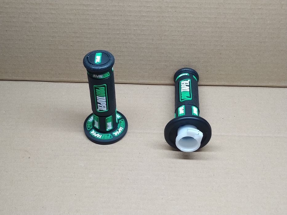 Ручки руля мото грипсы (пара) "PRO TAPER"  с ручкой газа, универсальне