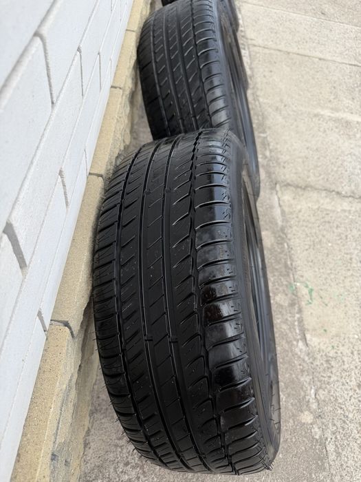 Michelin Primacy HP 215/55R16
