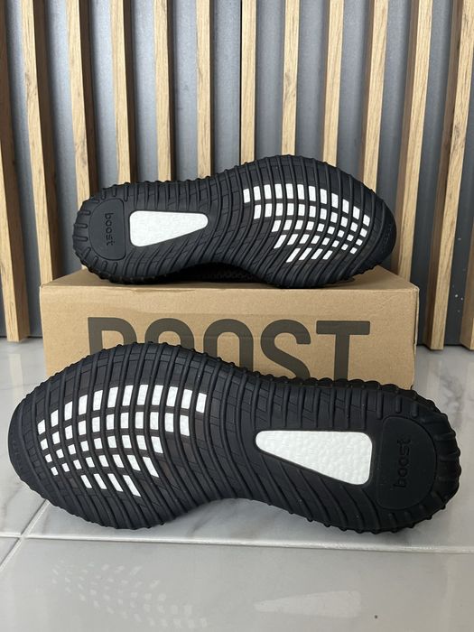 Yeezy 350 v2 black czarne rozmiar 37 1/3 38-38,5 nowe