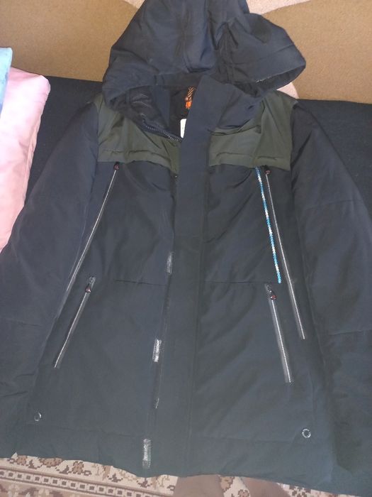 Продам чоловічу куртку