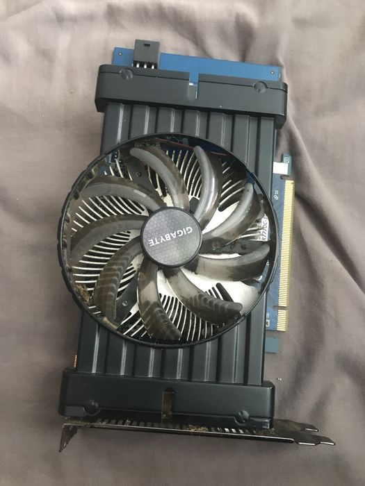 AMD Radeon 7700 series64585872395139120