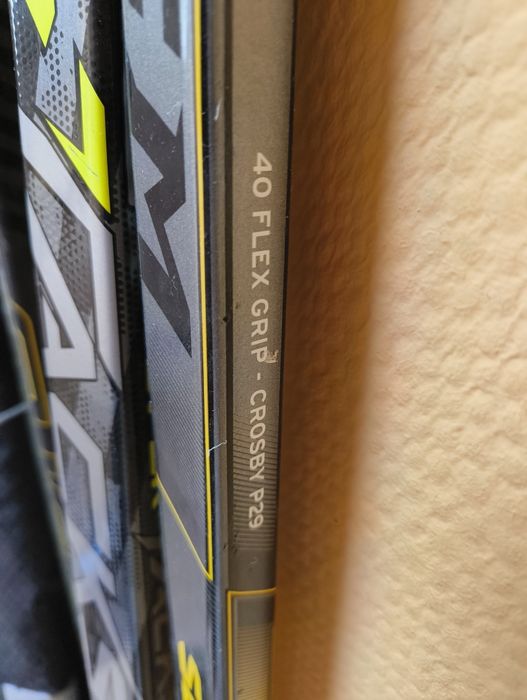 Lewy CCM Supertacks p29 crosby flex 40 kij hokejowy