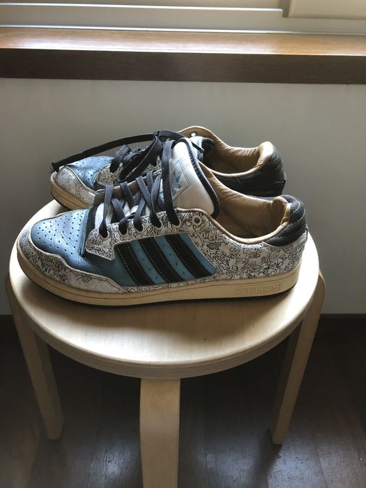 Sapatilhas adidas tamanho 42