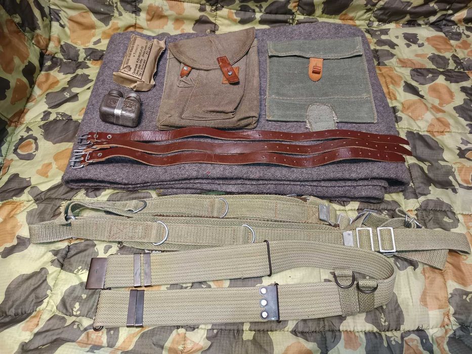 Wyposażenie LWP / WP PRL Hełm AK / AKM plecak kostka saperka OP-1 itd