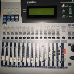Mesa de mistura Yamaha