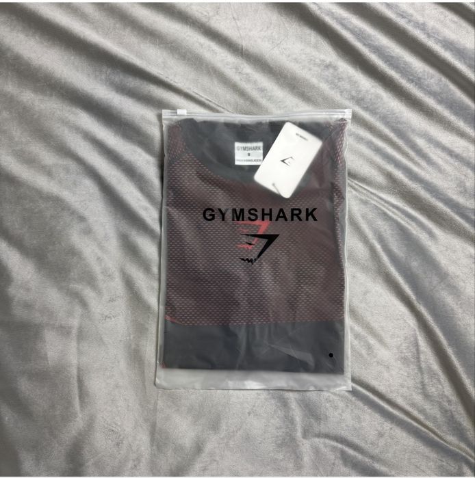 T-shirt Gymshark Onyx S *ler descrição