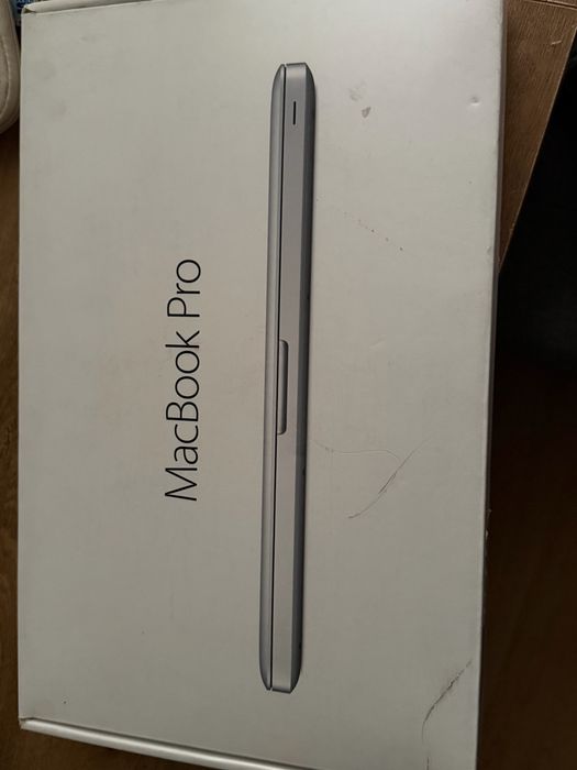 MacBook Pro 2012 13cali srebrny