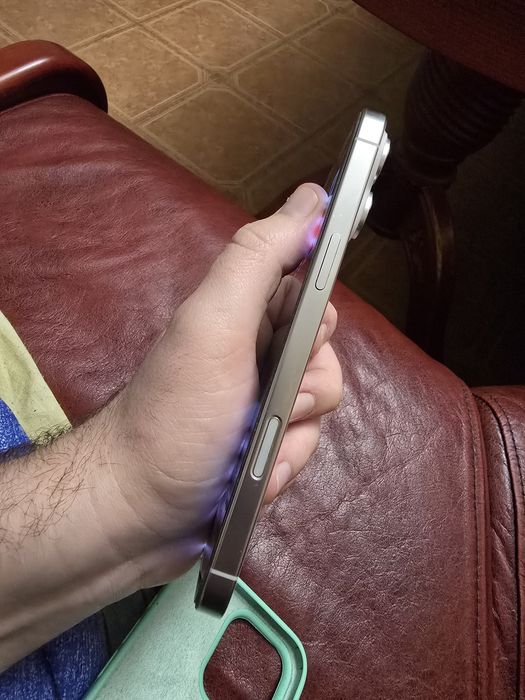 IPhone 16 pro max 256gb идеал с комплектом