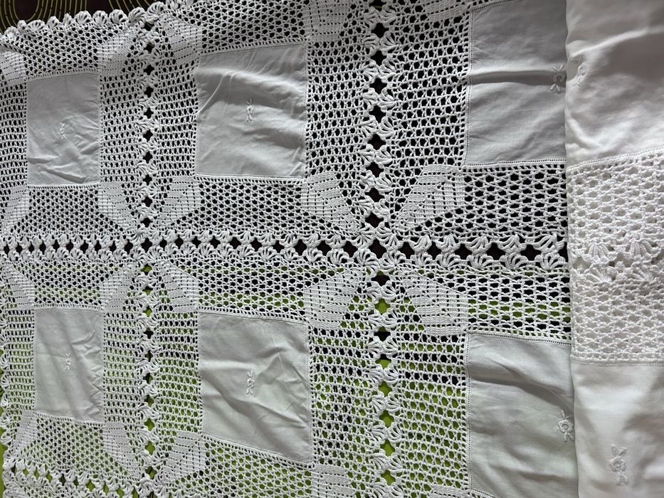 Toalha de renda branca