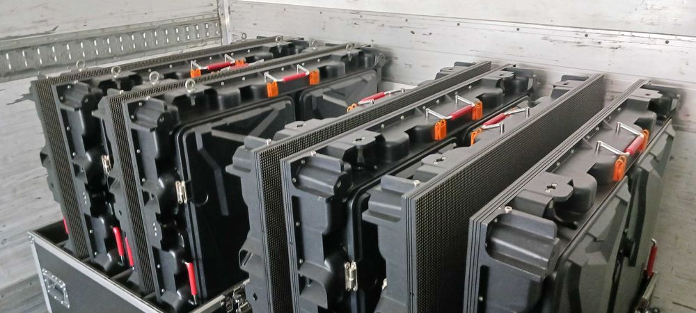 Painel de Vídeo Led P5 - Ecrã 4mX2m + 1m2 suplente - Total= 9m2