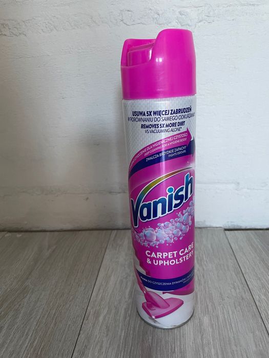 VANISH pianka do czyszczenia tapicerki i dywanów 600 ml