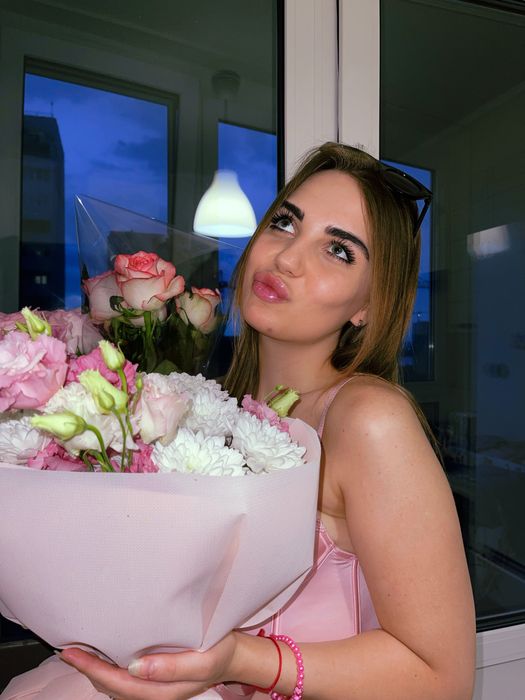 Професійні уроки вокалу в студії та онлайн