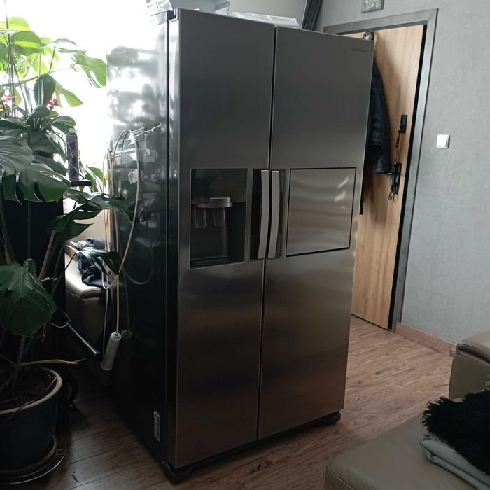 Lodówka Samsung Side by side RS7778FHCSL