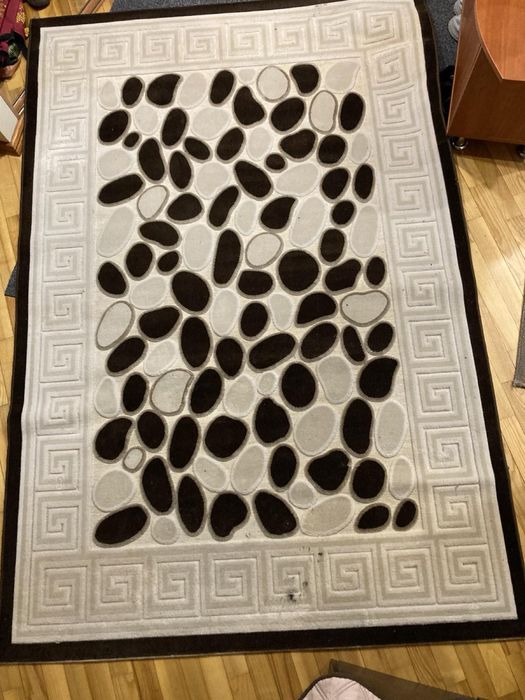 Килим білий якісний