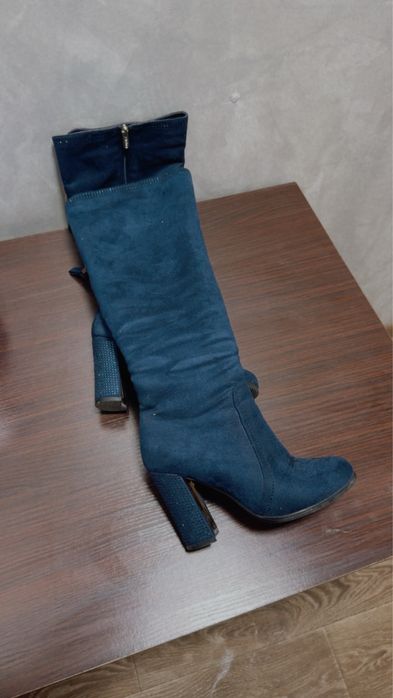 Зимові теплі чоботи 38.5рр. Ботфорди замшеві