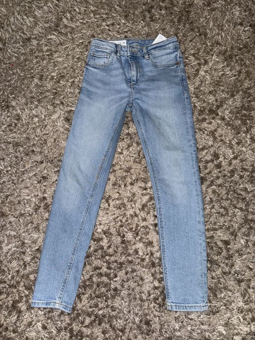 Одяг на дівчинку до 134 см