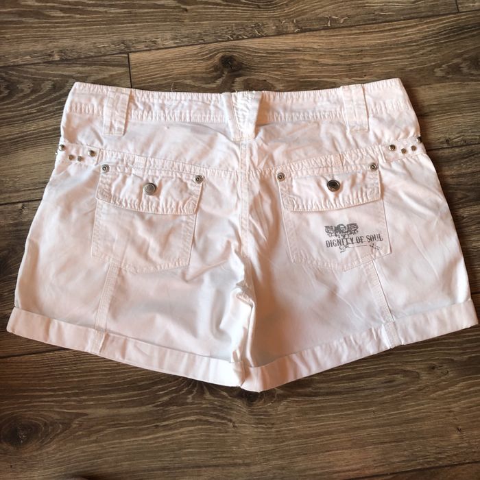 Biale krótkie spodenki r.L