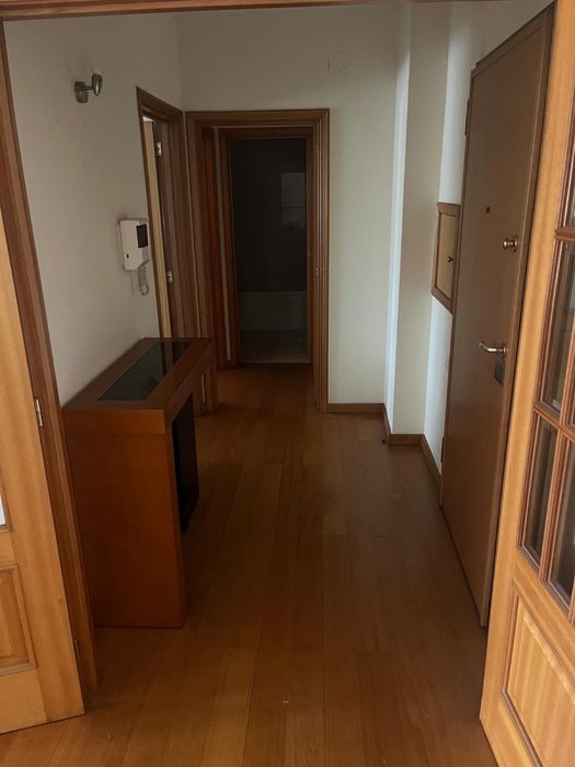 Apartamento T1 - Sao Felix da Marinha