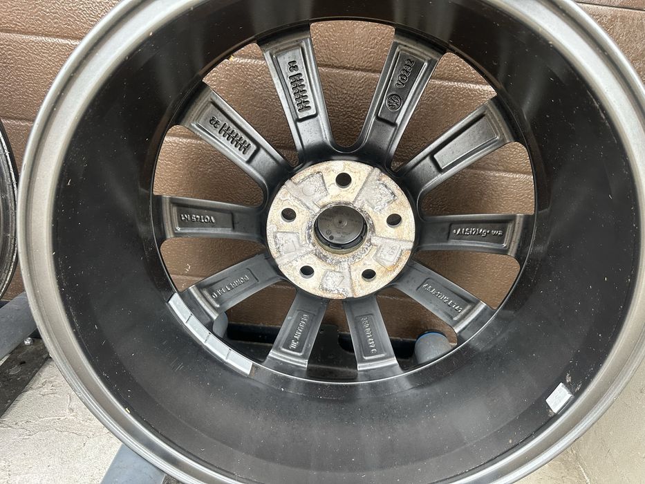 4x felgi aluminiowe 5x112 r17 et41 6,5J Alufelgi Oryginał VW Grafitowe 17”