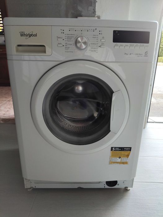 Máquina de lavar roupa Whirlpool