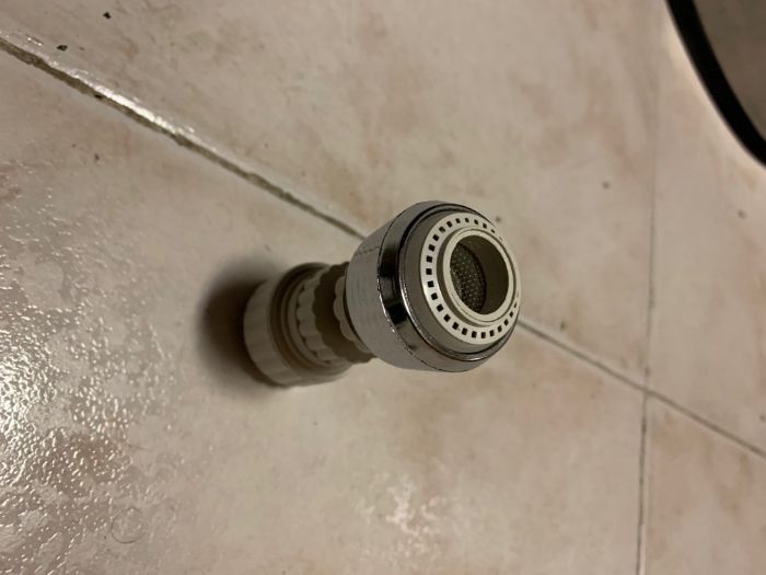 Adaptador/redutor de caudal para torneira