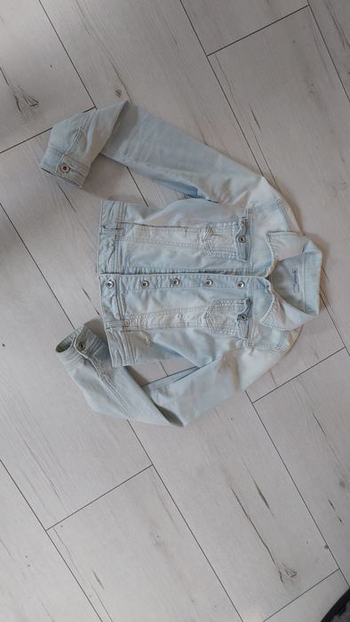 Kurtka  jeansowa  roz XS  Stradivarius