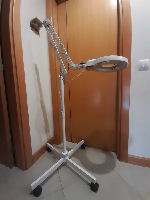 Candeeiro de estética, Silhouet-Tone