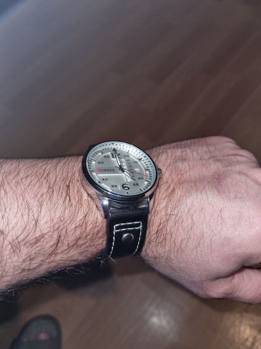 Годинники CURREN