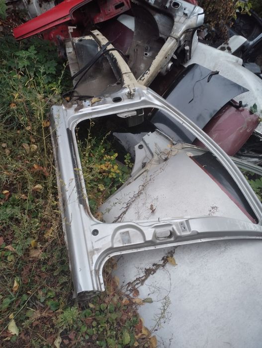 Дверь четверть Шкода Октавия тур