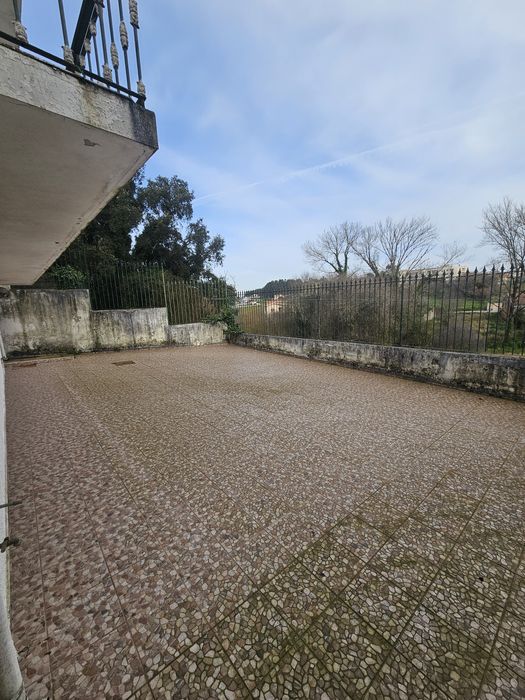 Apartamento  arrendamento T0