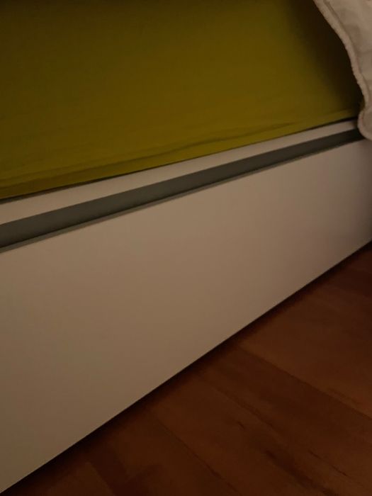Cama de solteiro com gaveta