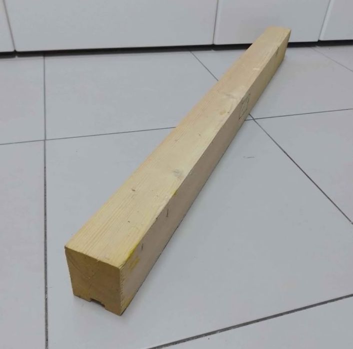 Barrotes / vigas em madeira de pinho