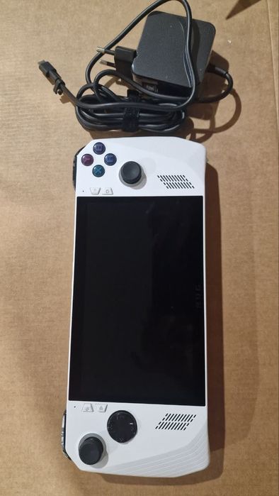 Consola ASUS ROG Ally Z1