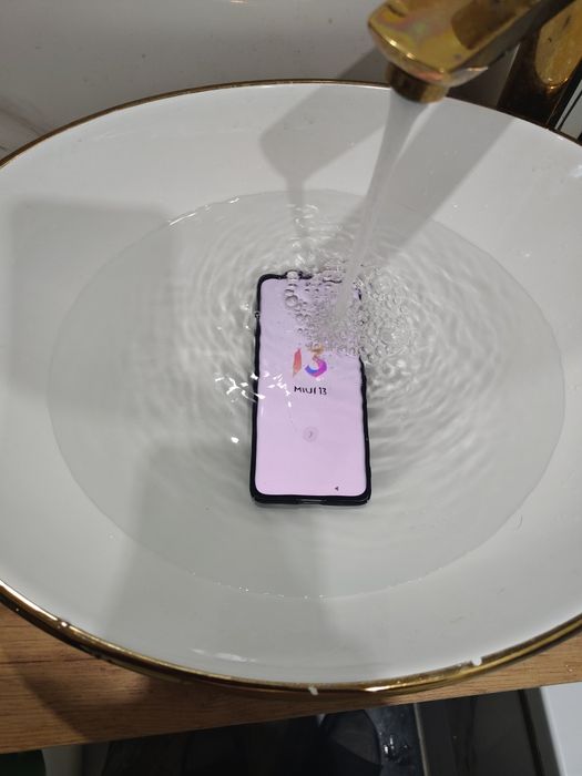 Smartfon Xanomi 12