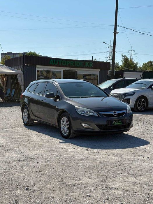 Opel Astra 2012р. 1.4 бензин АВТОМАТ турбо, обмін (Перший внесок від 20%)