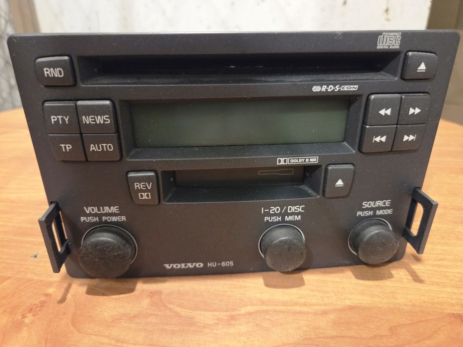 Odtwarzacz radio cd volvo