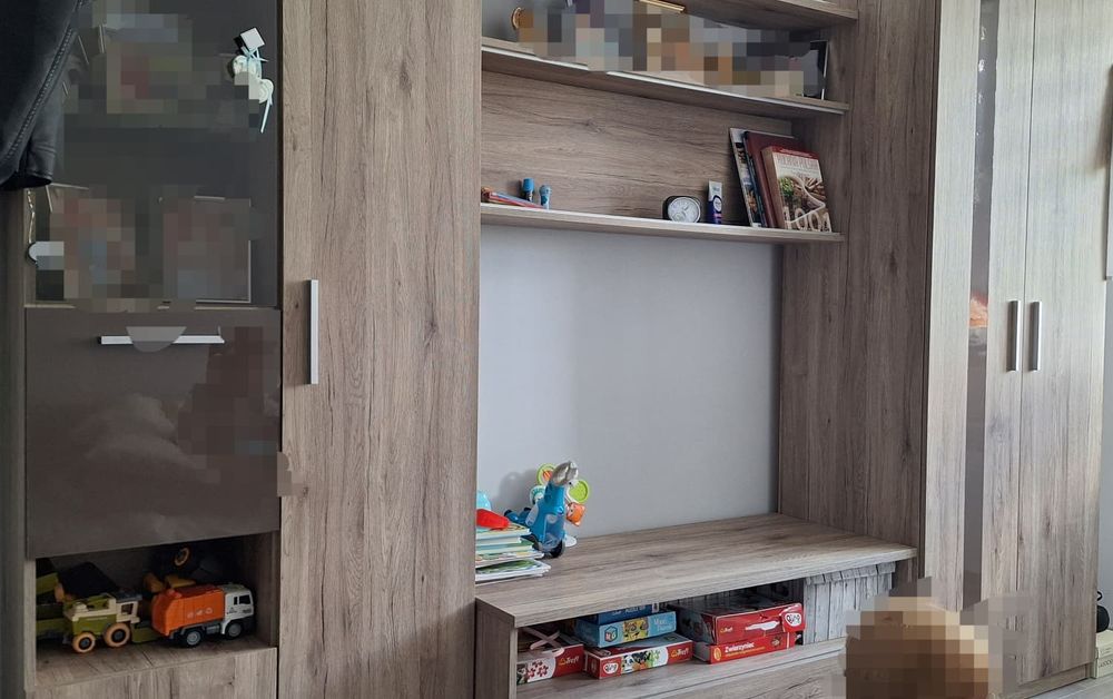 Meblościanka komoda szafa wersalka kanapa łóżko
