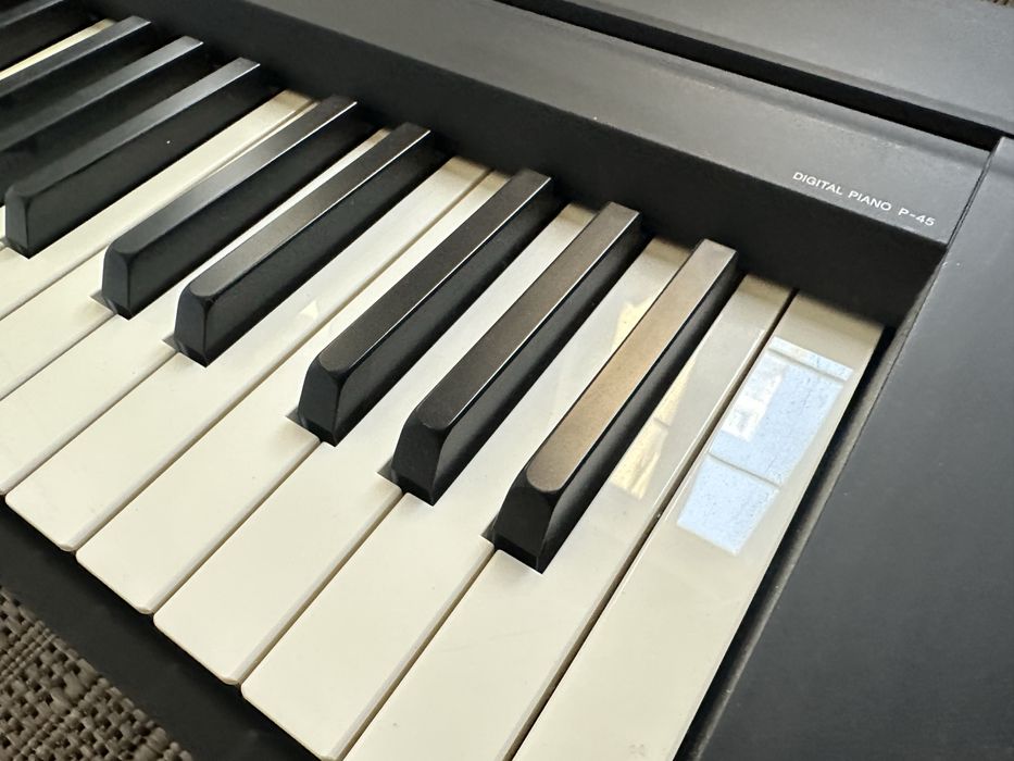 Piano eletrico Yamaha P-45