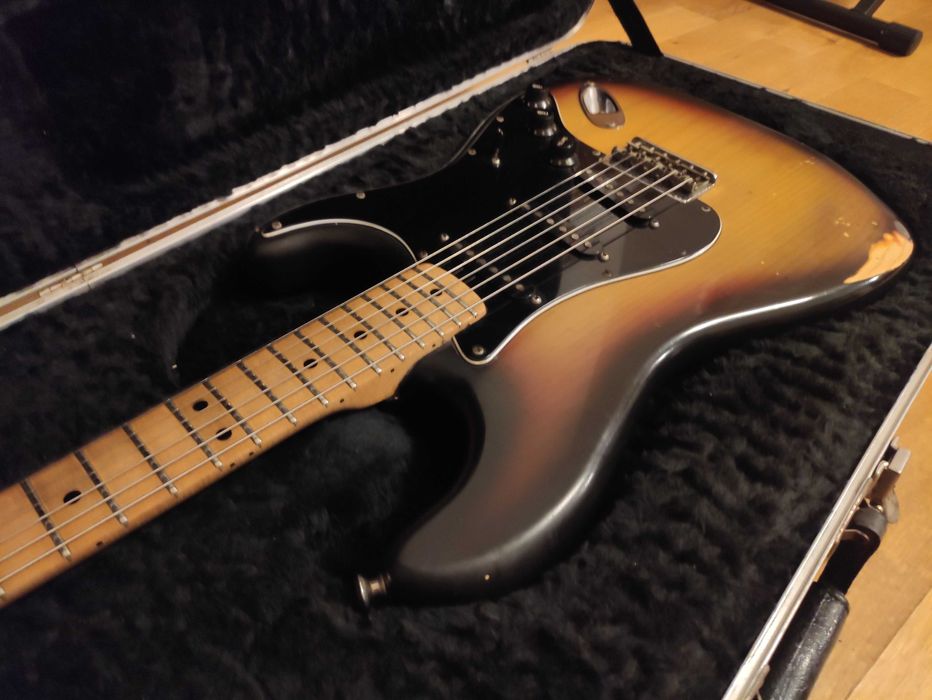 Fender Stratocaster 78 CBS Hardtail + org Case