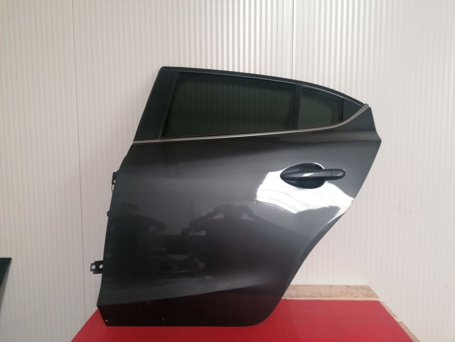 Mazda 3 Porta  traseira esquerda