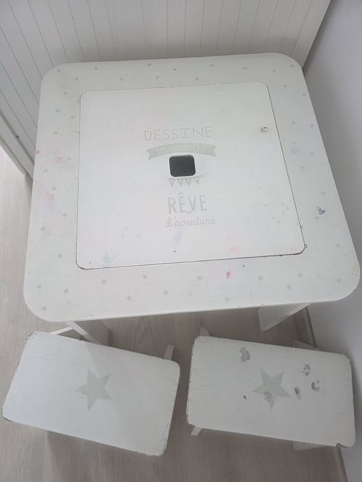 Mesa criança usada