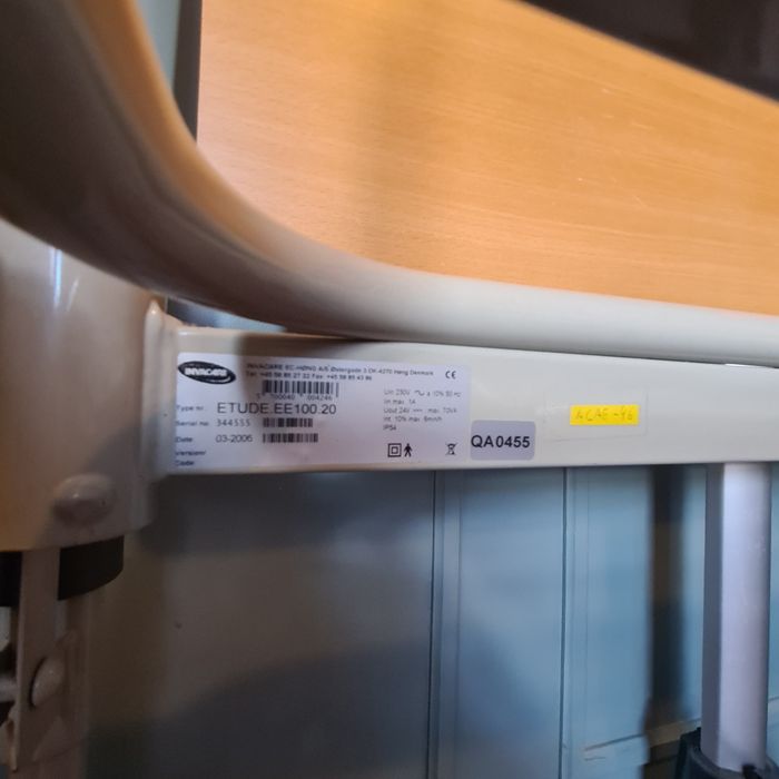 Cama Articulada Elétrica Invacare com Grades (Desmontada)