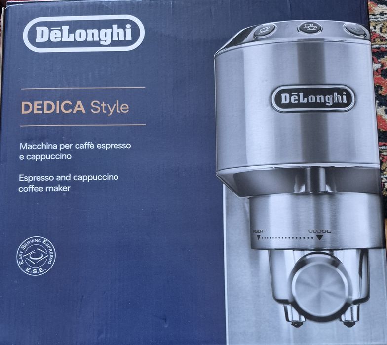ріжкова кавоварка De'Longhi Dedica Style, яка призначена для приготува