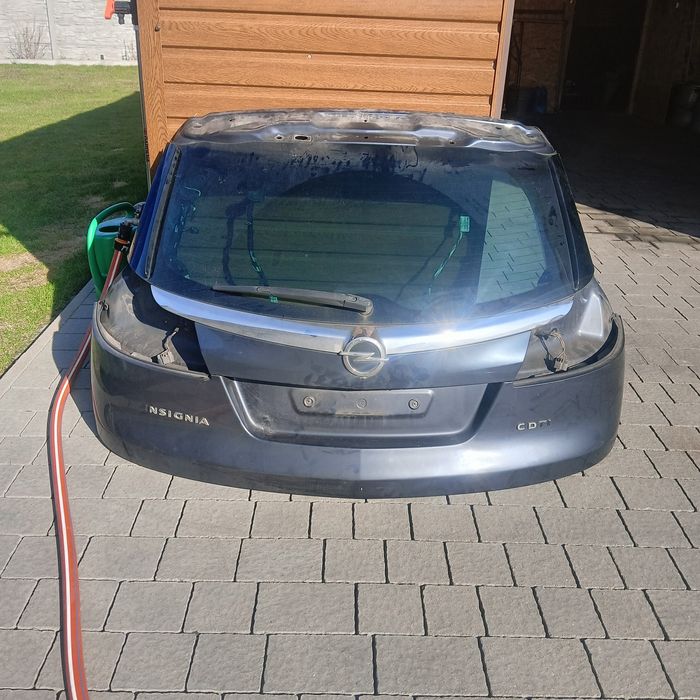 Klapa elektryczna Insignia a z 168