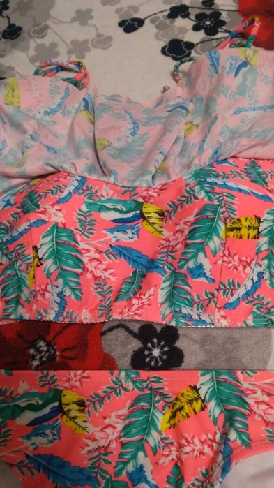 Купальник с рюшкой