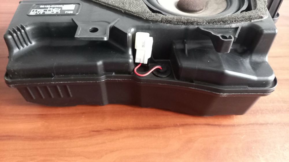 Сабвуфер lexus gx 470 mark levinson 86150-0w030